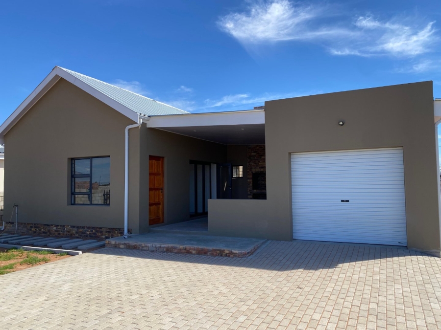 2 Bedroom Property for Sale in Vredendal Western Cape